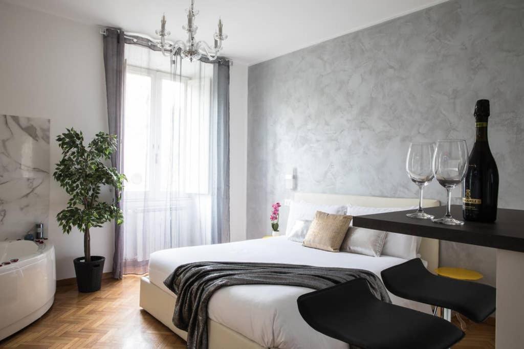 Silver Luxury Jacuzzi Suite Trastevere - Top Collection Рим Екстер'єр фото